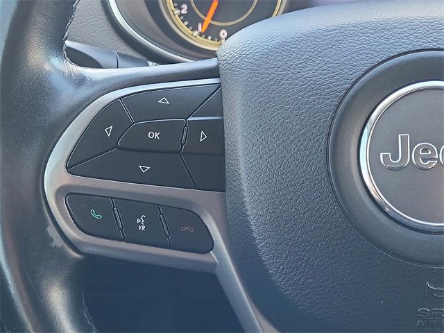 Used 2019 Jeep Cherokee Limited image 21