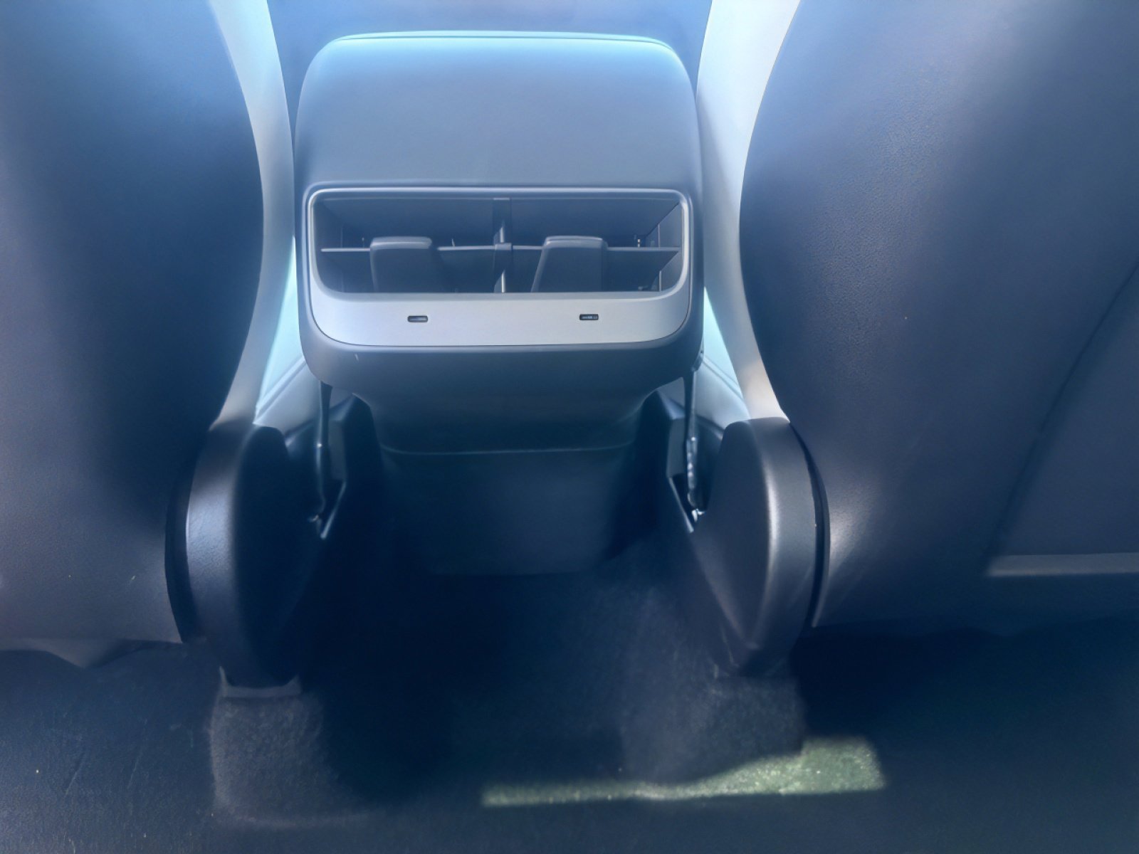 Used 2024 Tesla Model Y Performance image 16