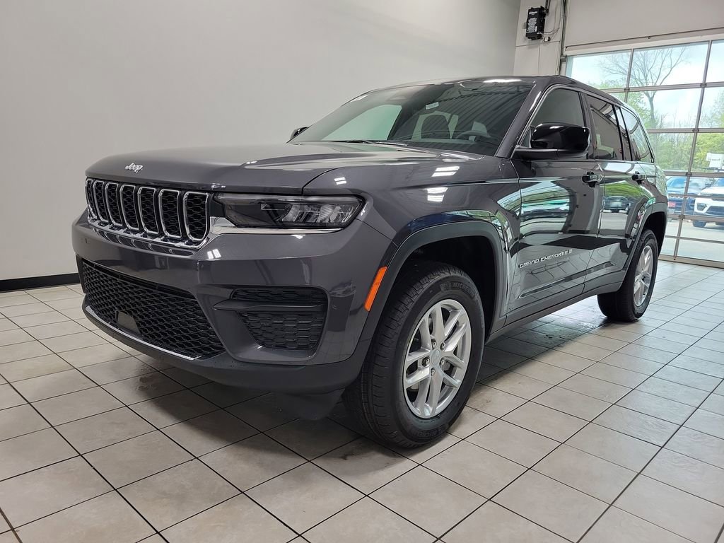 New 2026 Jeep Grand Cherokee Laredo X AWD/4WD video 3
