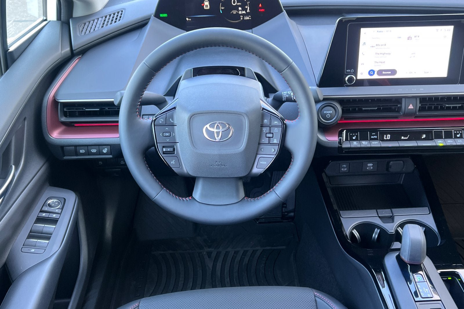 New 2026 Toyota Prius Plug-In Hybrid FWD image 15