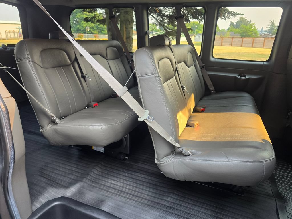 Used 2015 Chevrolet Express 2500 LS RWD image 15
