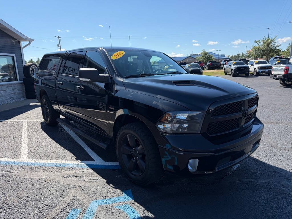 Used 2022 RAM 1500 Classic SLT w/ Electronics Convenience Group AWD/4WD image 7