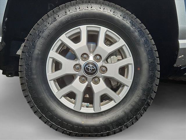 Used 2024 Toyota Tacoma SR5 AWD/4WD image 29