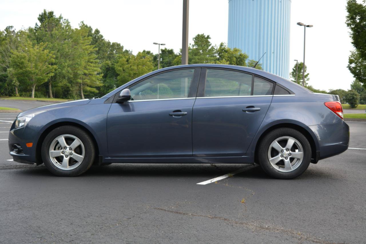 Used 2013 Chevrolet Cruze LT FWD image 8