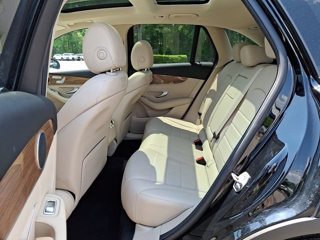 Used 2019 Mercedes-Benz GLC 300 4MATIC w/ Parking Assistance Package image 12