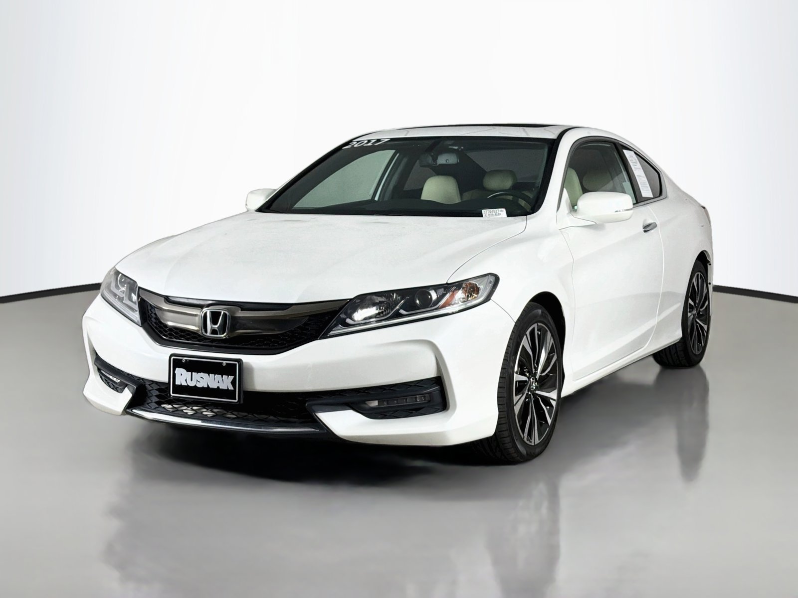 Used 2017 Honda Accord EX-L image 3