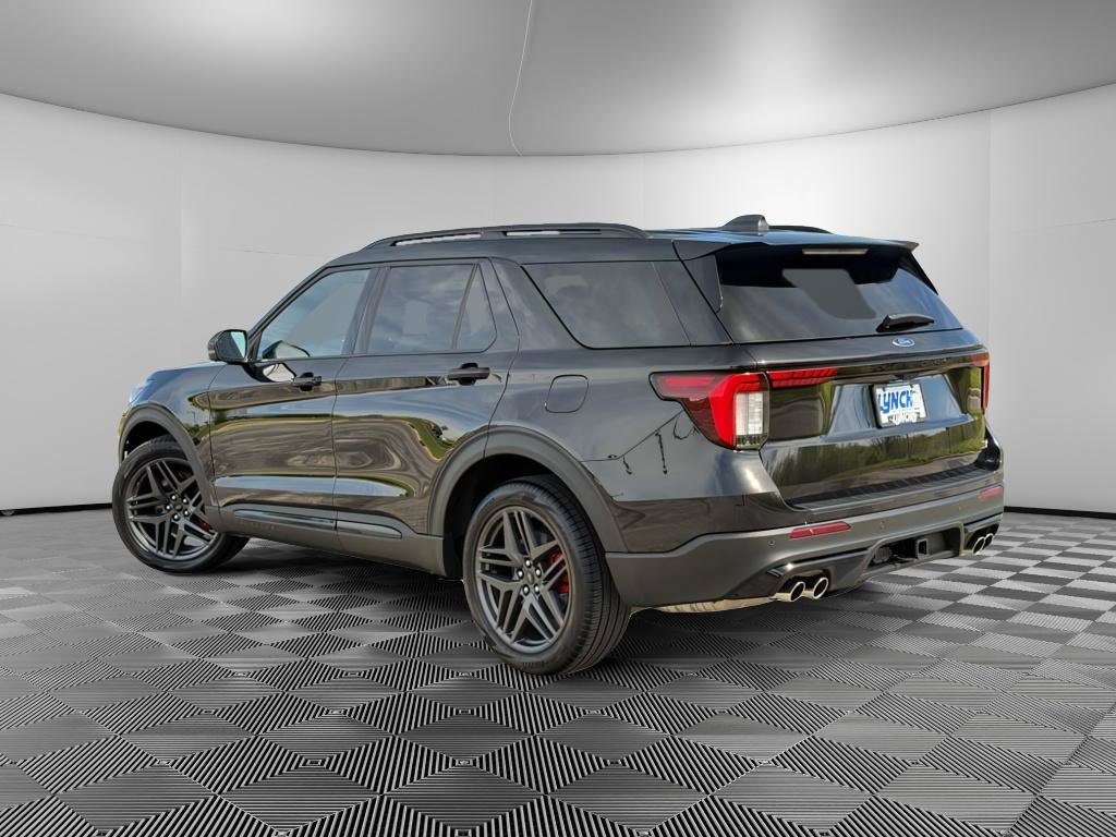 Used 2026 Ford Explorer ST AWD/4WD image 2