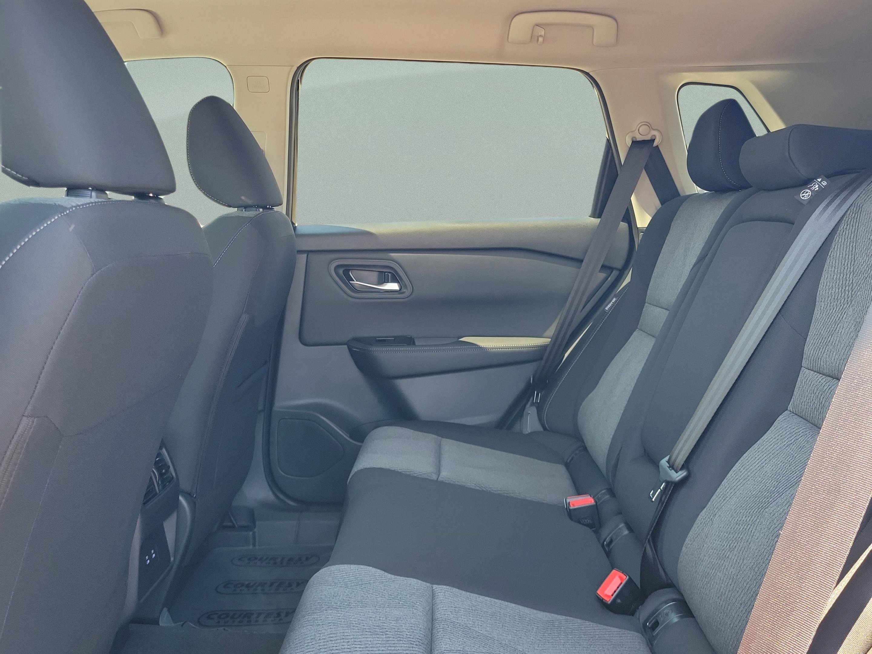 New 2026 Nissan Rogue SV w/ Cold Weather Package FWD image 11