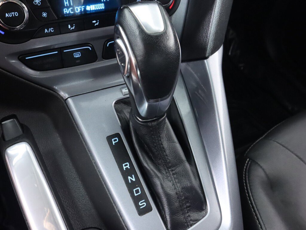 Used 2012 Ford Focus Titanium image 26