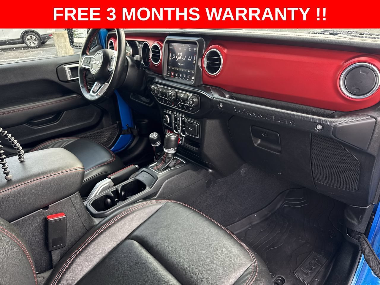 Used 2022 Jeep Wrangler Unlimited Rubicon w/ Cold Weather Group AWD/4WD image 26