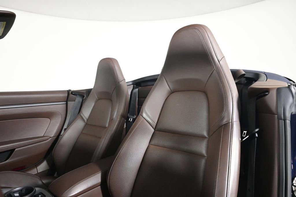 Certified 2021 Porsche 911 Carrera RWD image 5