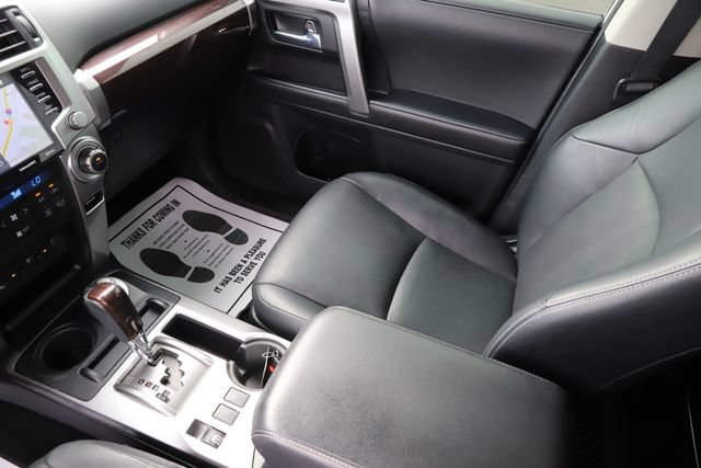 Used 2024 Toyota 4Runner Limited AWD/4WD image 29