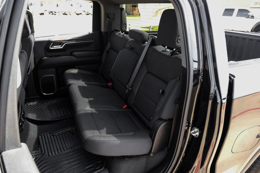 Used 2023 GMC Sierra 1500 Elevation image 40