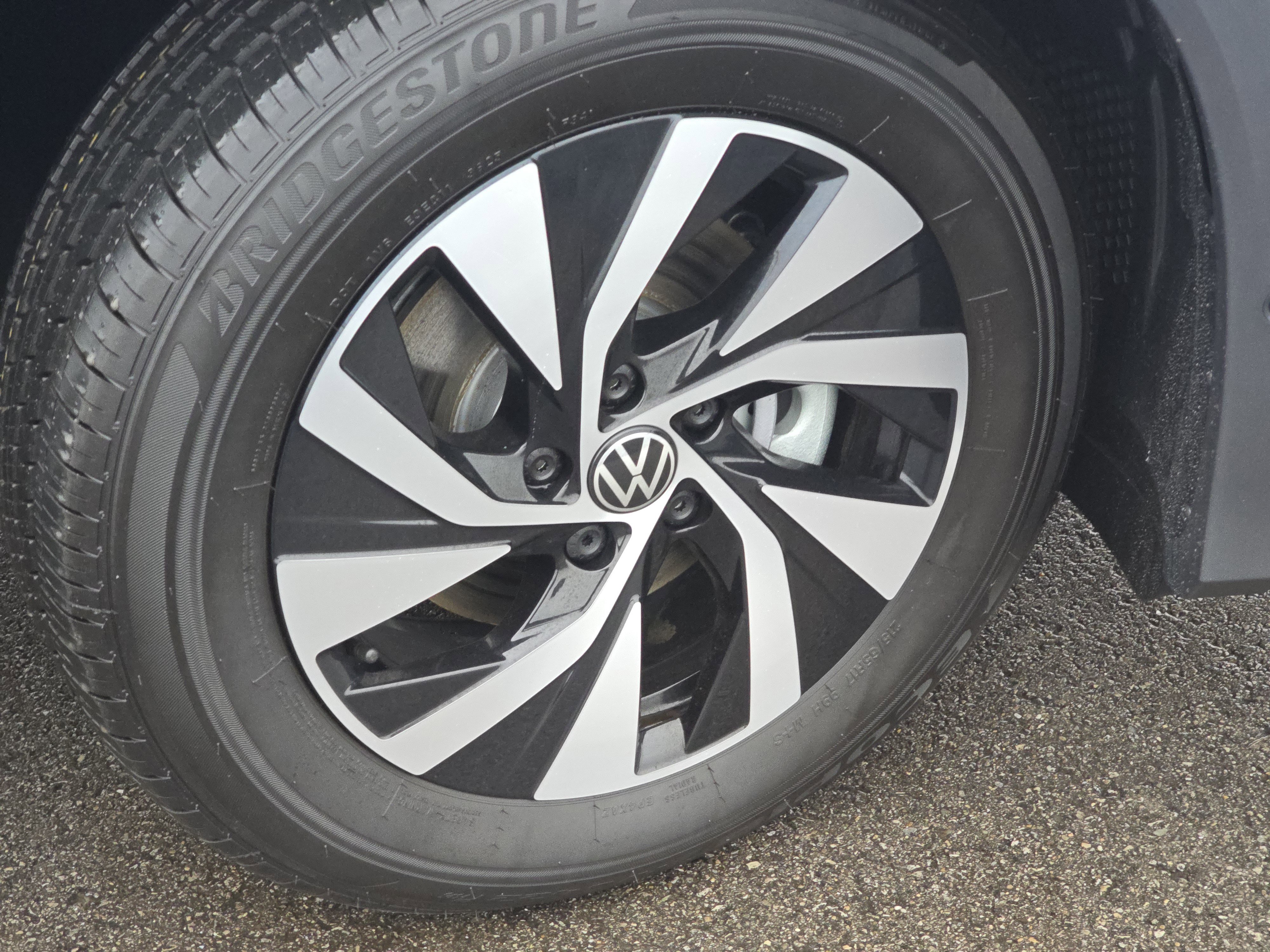 New 2026 Volkswagen Tiguan S image 13