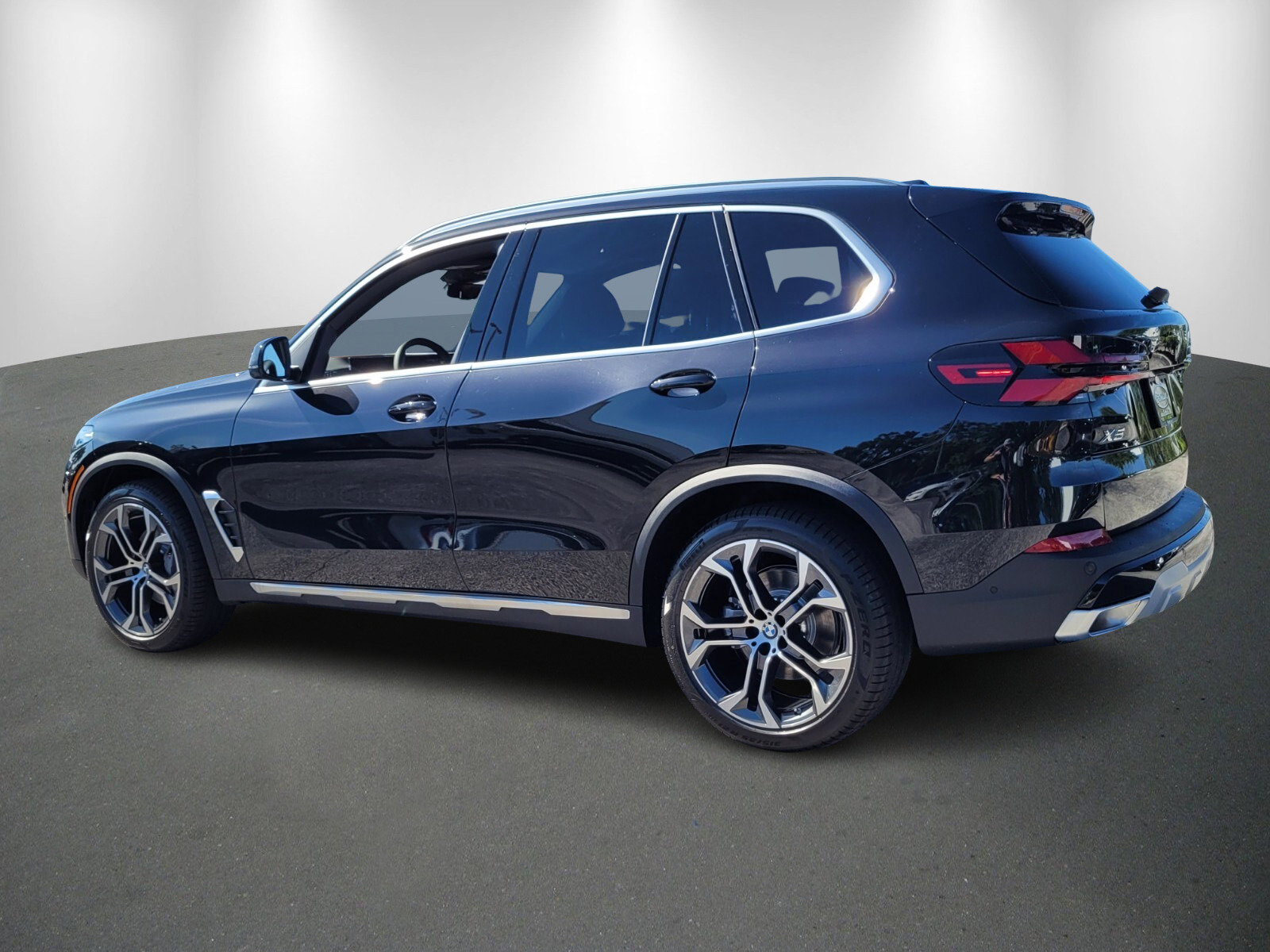 Used 2026 BMW X5 xDrive40i image 5