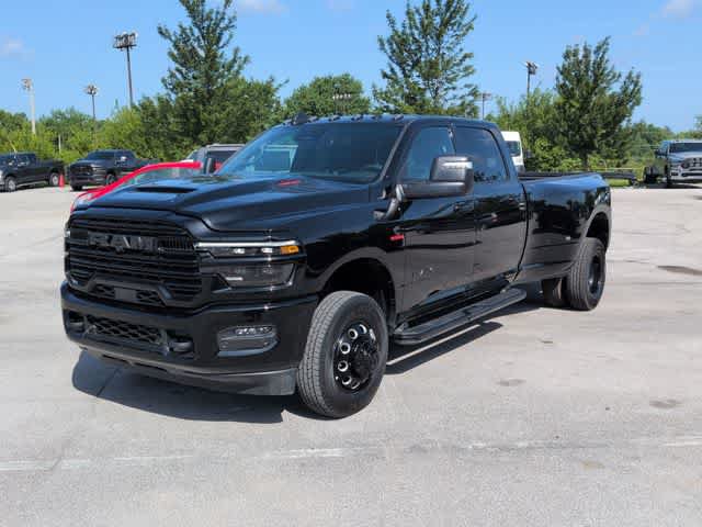 New 2026 RAM 3500 Laramie AWD/4WD image 4