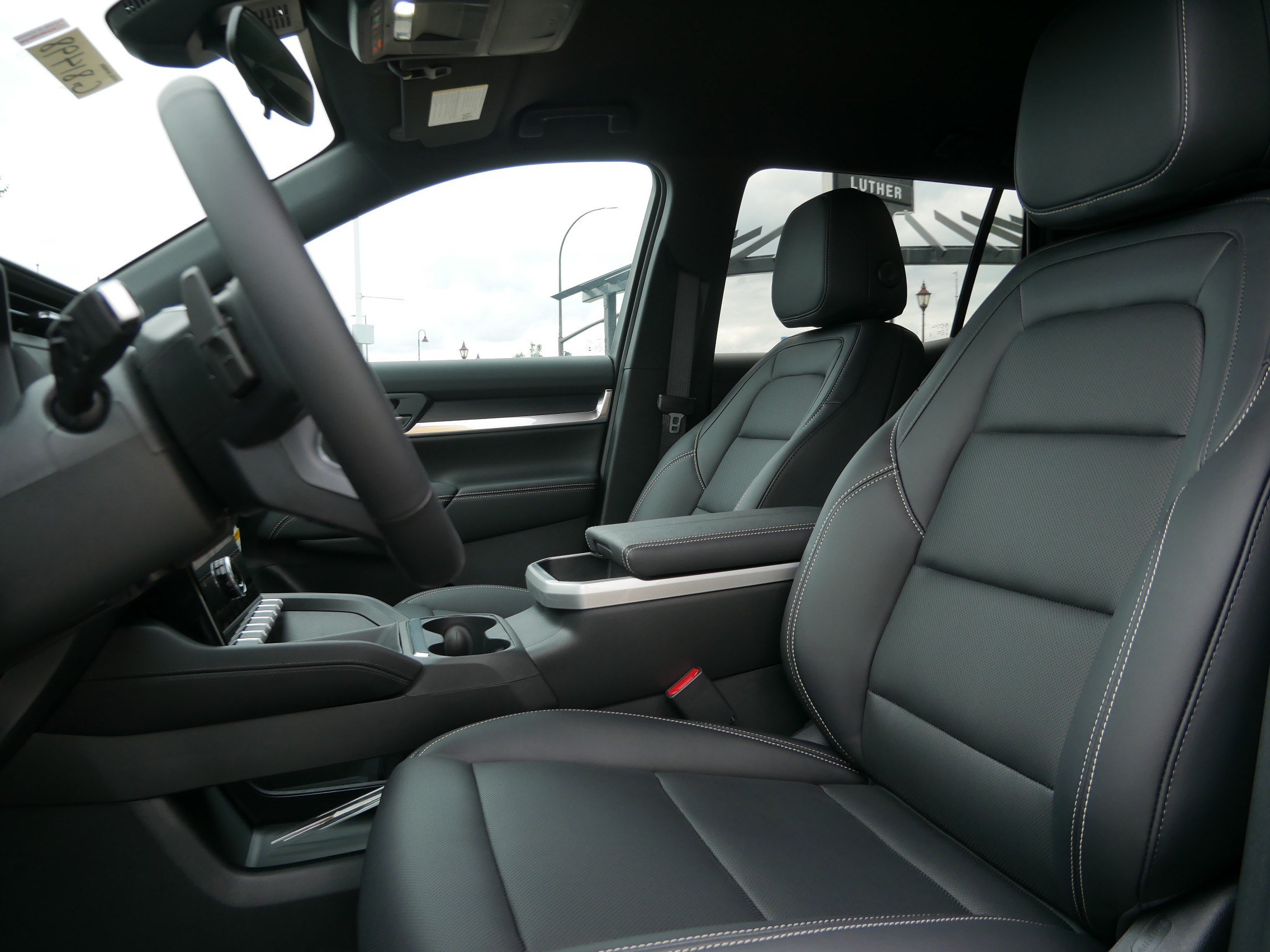 New 2027 GMC Terrain Elevation w/ Elevation Premium Package FWD image 4