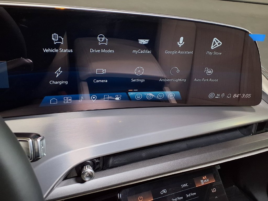 New 2027 Cadillac Vistiq Luxury AWD/4WD image 17