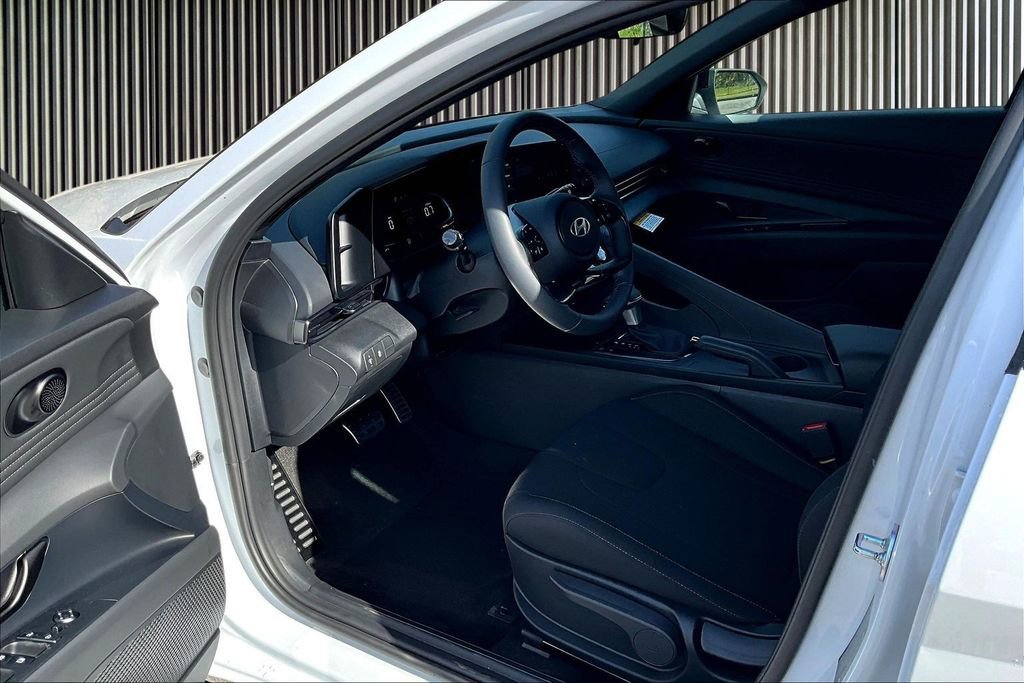 New 2026 Hyundai Elantra Sport image 7