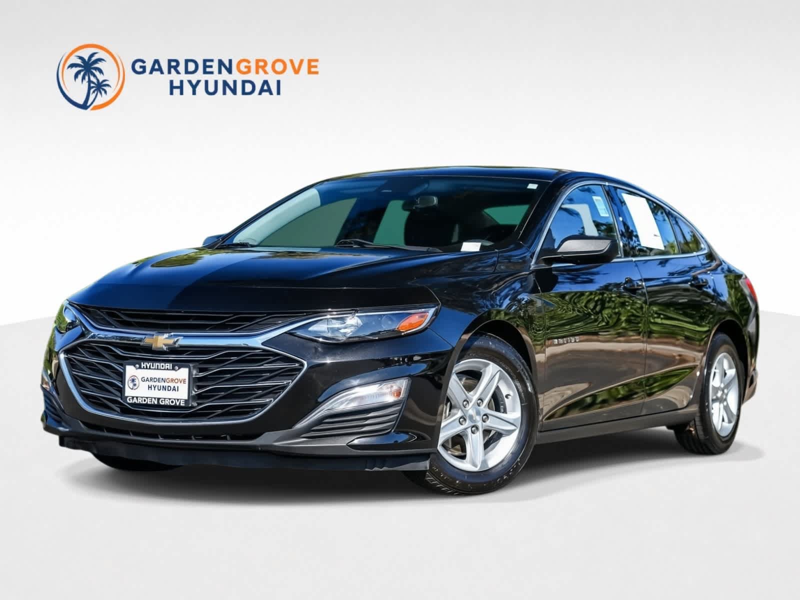 Used 2023 Chevrolet Malibu LS FWD image 1
