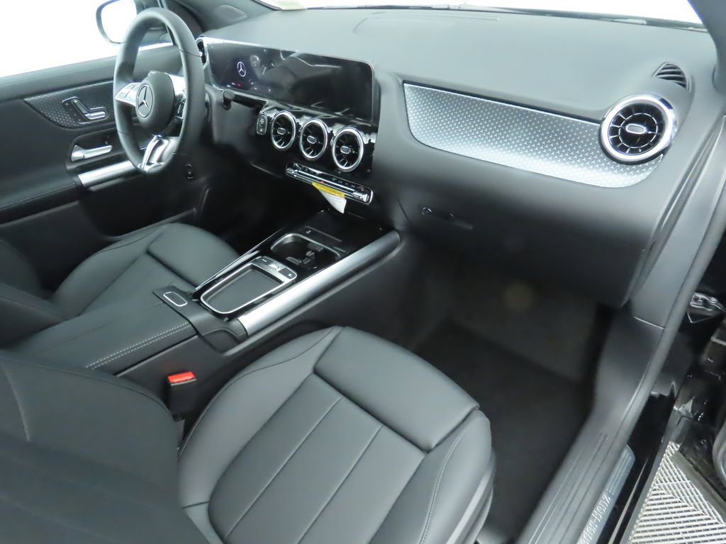 Certified 2025 Mercedes-Benz GLA 250 image 17