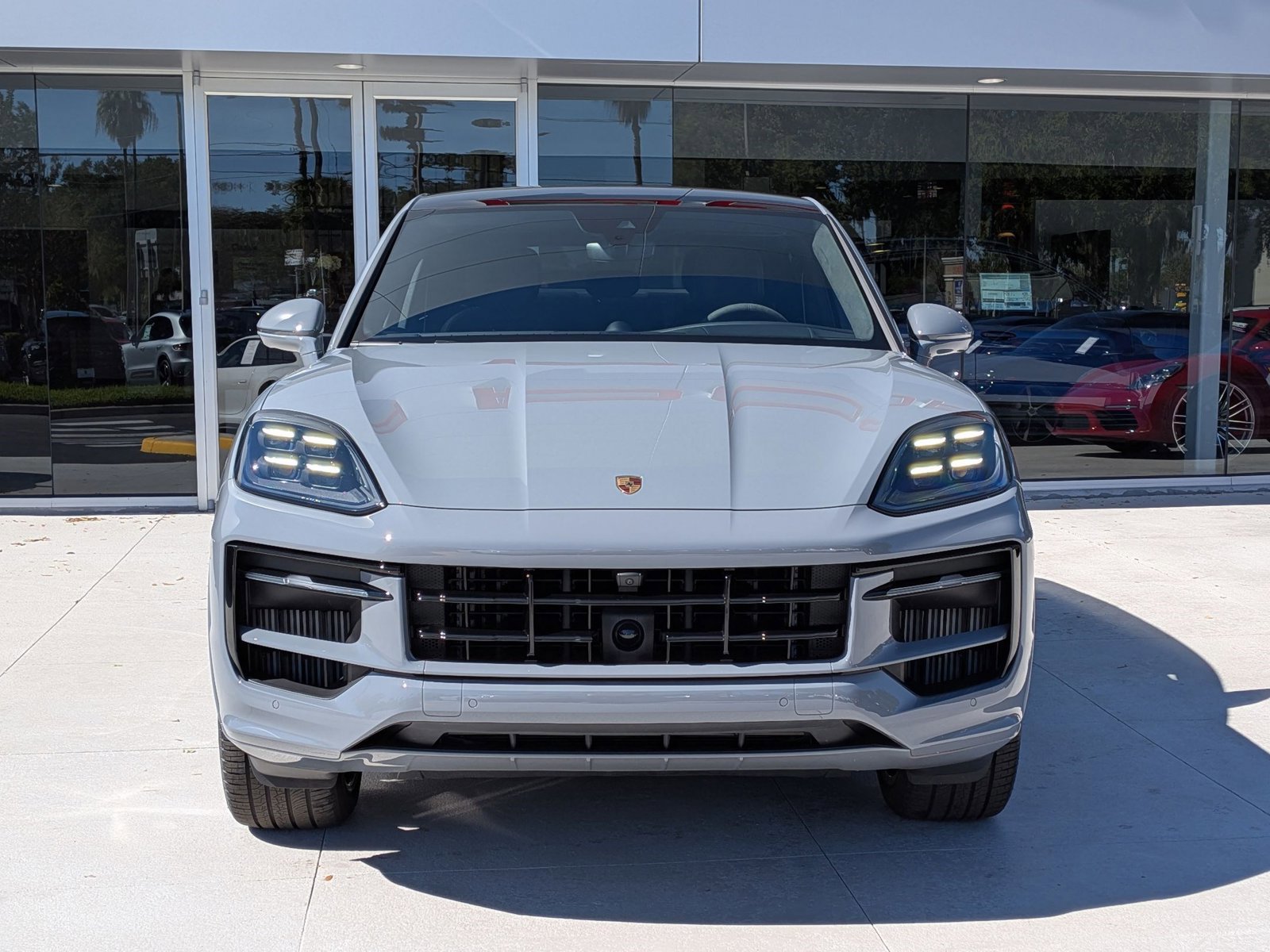 Certified 2025 Porsche Cayenne GTS image 6