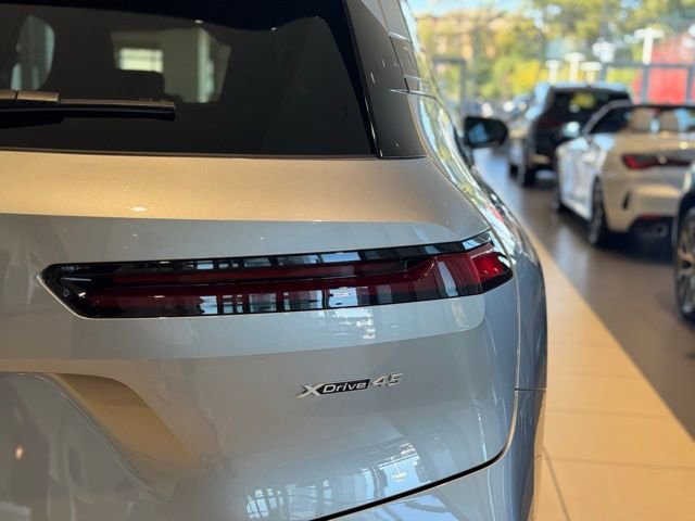 New 2026 BMW iX xDrive45 image 9