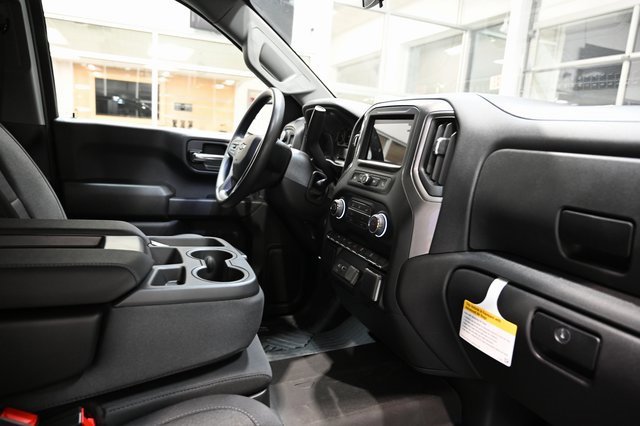 New 2026 Chevrolet Silverado 1500 Custom Trail Boss w/ Turbomax Blackout Package image 14