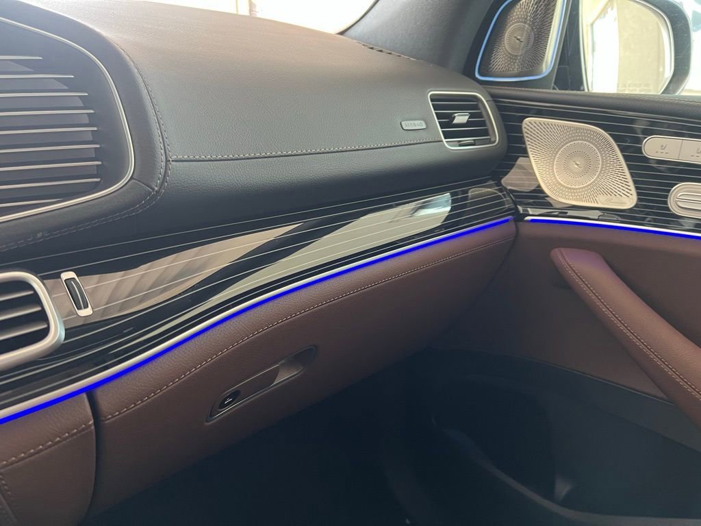 New 2026 Mercedes-Benz GLS 580 4MATIC image 25
