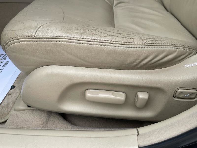 Used 2002 Lexus ES 330 FWD image 23