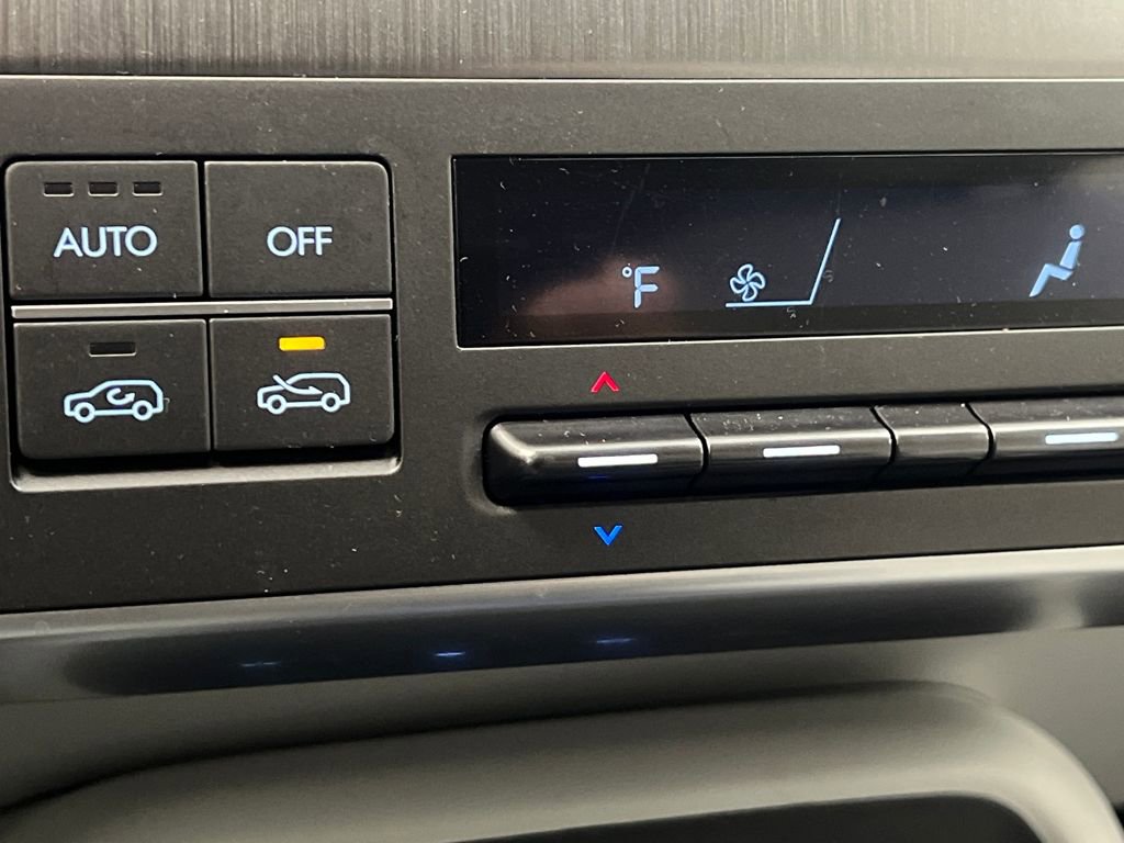 Used 2025 Hyundai Kona SEL image 48