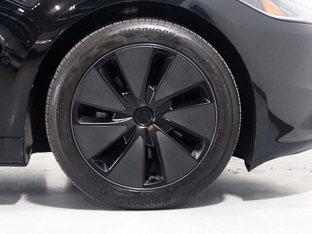 Used 2025 Tesla Model 3 AWD/4WD image 43