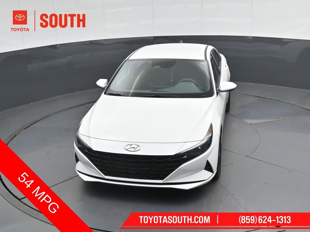 Used 2023 Hyundai Elantra Blue image 44