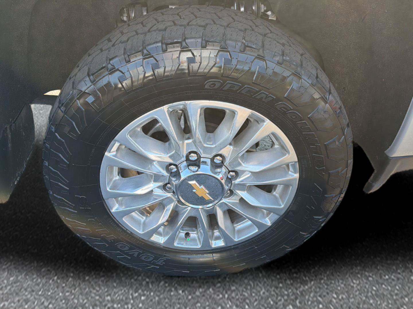 Certified 2022 Chevrolet Silverado 2500 High Country w/ LPO, Hitch Package AWD/4WD image 14