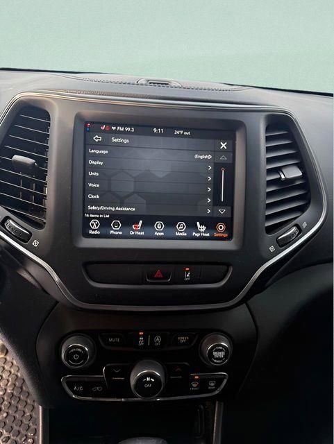 Used 2022 Jeep Cherokee Latitude w/ Sun & Sound Group image 15