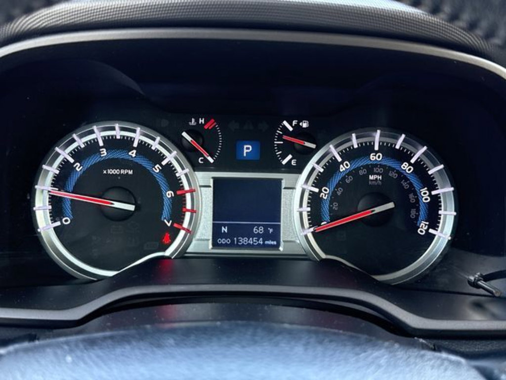 Used 2015 Toyota 4Runner SR5 Premium RWD image 27