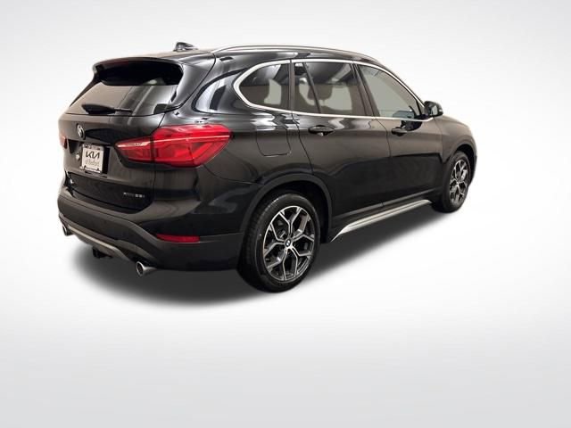 Used 2022 BMW X1 xDrive28i w/ Convenience Package AWD/4WD image 5