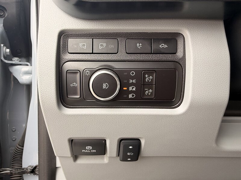 Used 2024 Ford F250 Limited AWD/4WD image 10