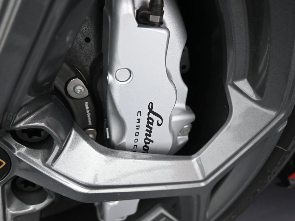 Used 2023 Lamborghini Huracan Tecnica image 48