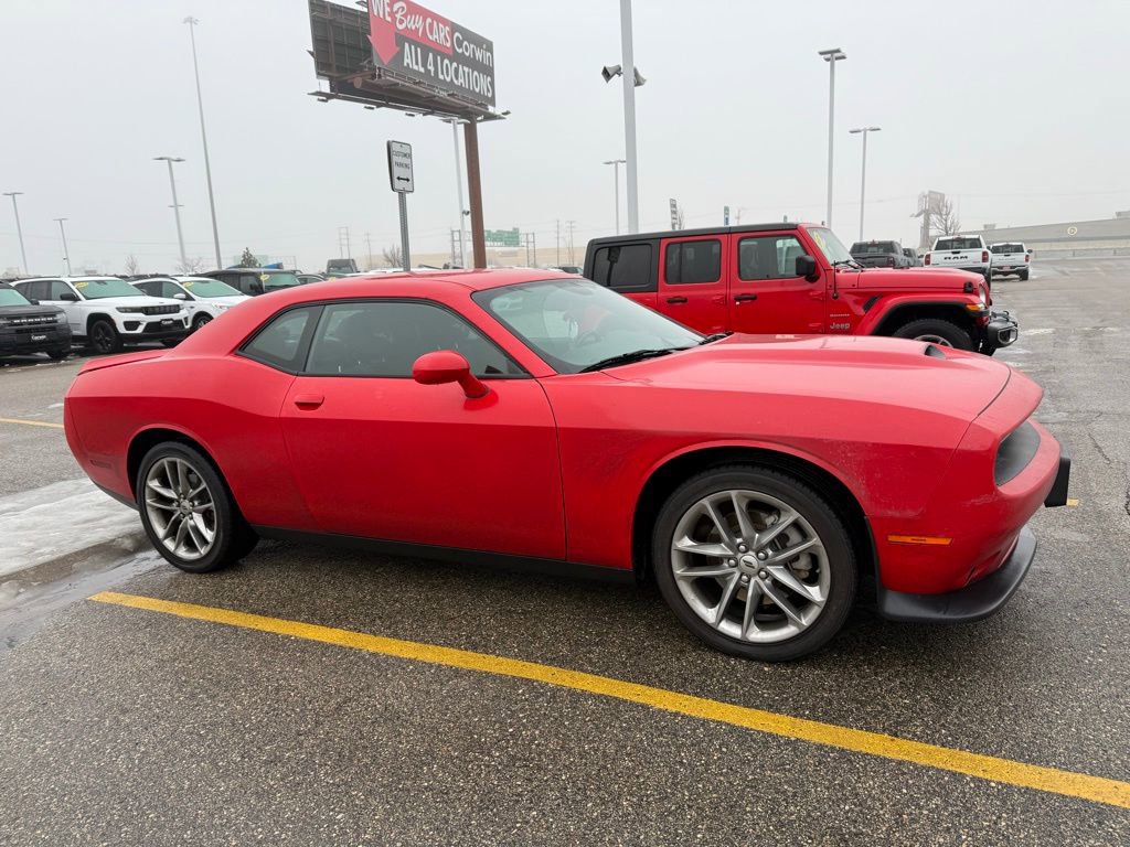 Used 2022 Dodge Challenger GT image 4