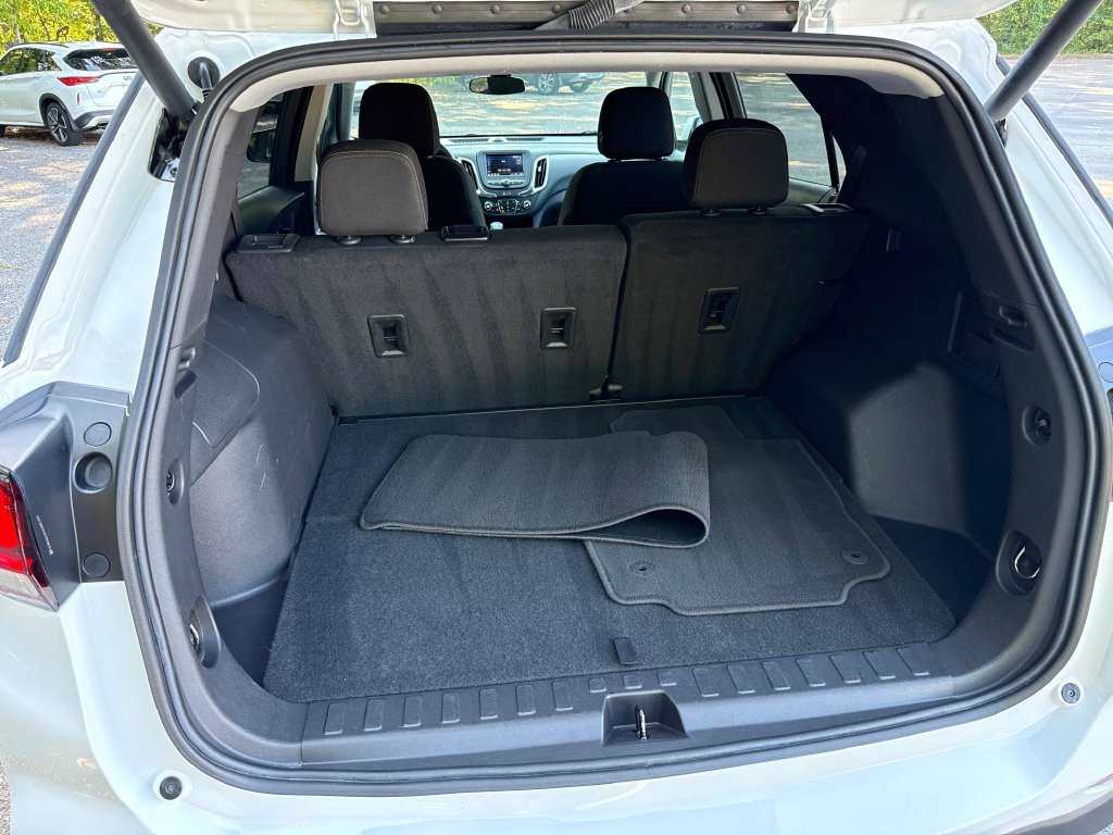 Used 2024 Chevrolet Equinox LT AWD/4WD image 31