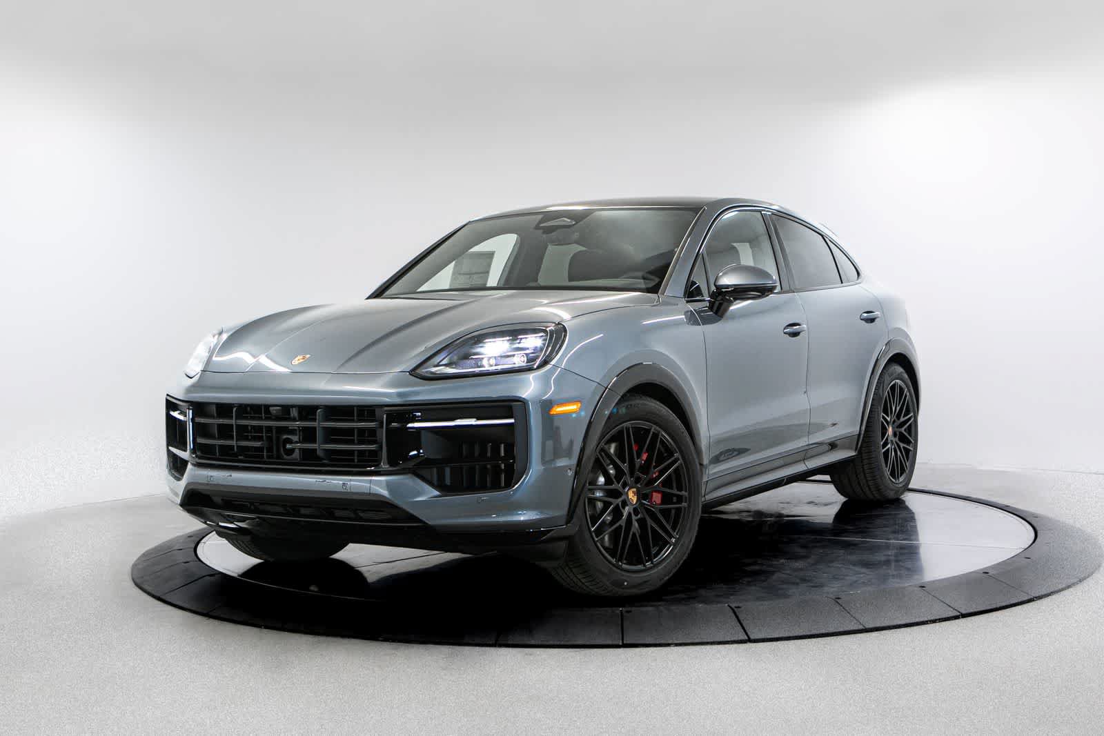 New 2026 Porsche Cayenne GTS AWD/4WD image 1