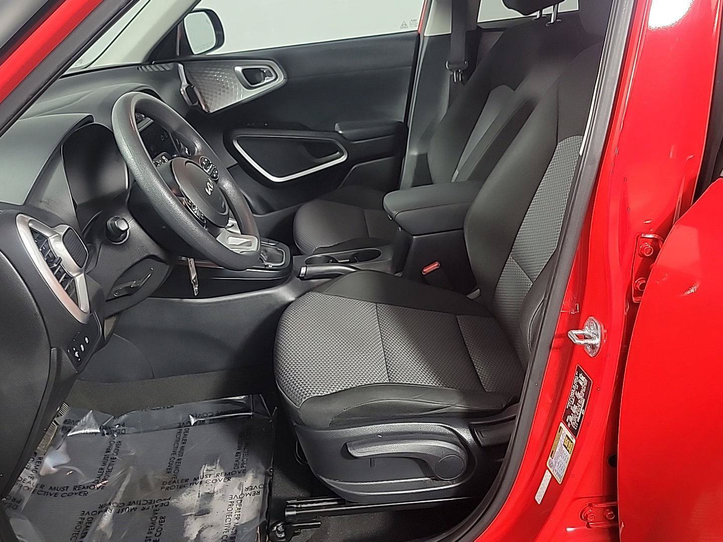 Certified 2023 Kia Soul LX w/ LX Technology Package FWD image 19