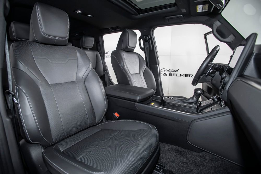 Used 2024 Lexus GX 550 550 Luxury w/ Cold Area Package image 25