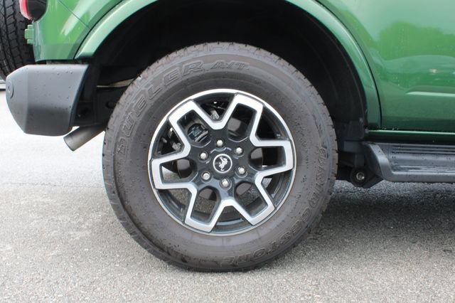 Used 2025 Ford Bronco Outer Banks AWD/4WD image 36