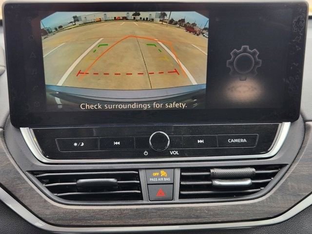 Used 2024 Nissan Altima 2.5 SV w/ SV Premium Package FWD image 16