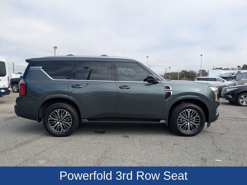Used 2025 Nissan Armada SL video 3