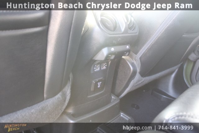 Used 2022 Jeep Wrangler Unlimited Sahara w/ Cold Weather Group image 36