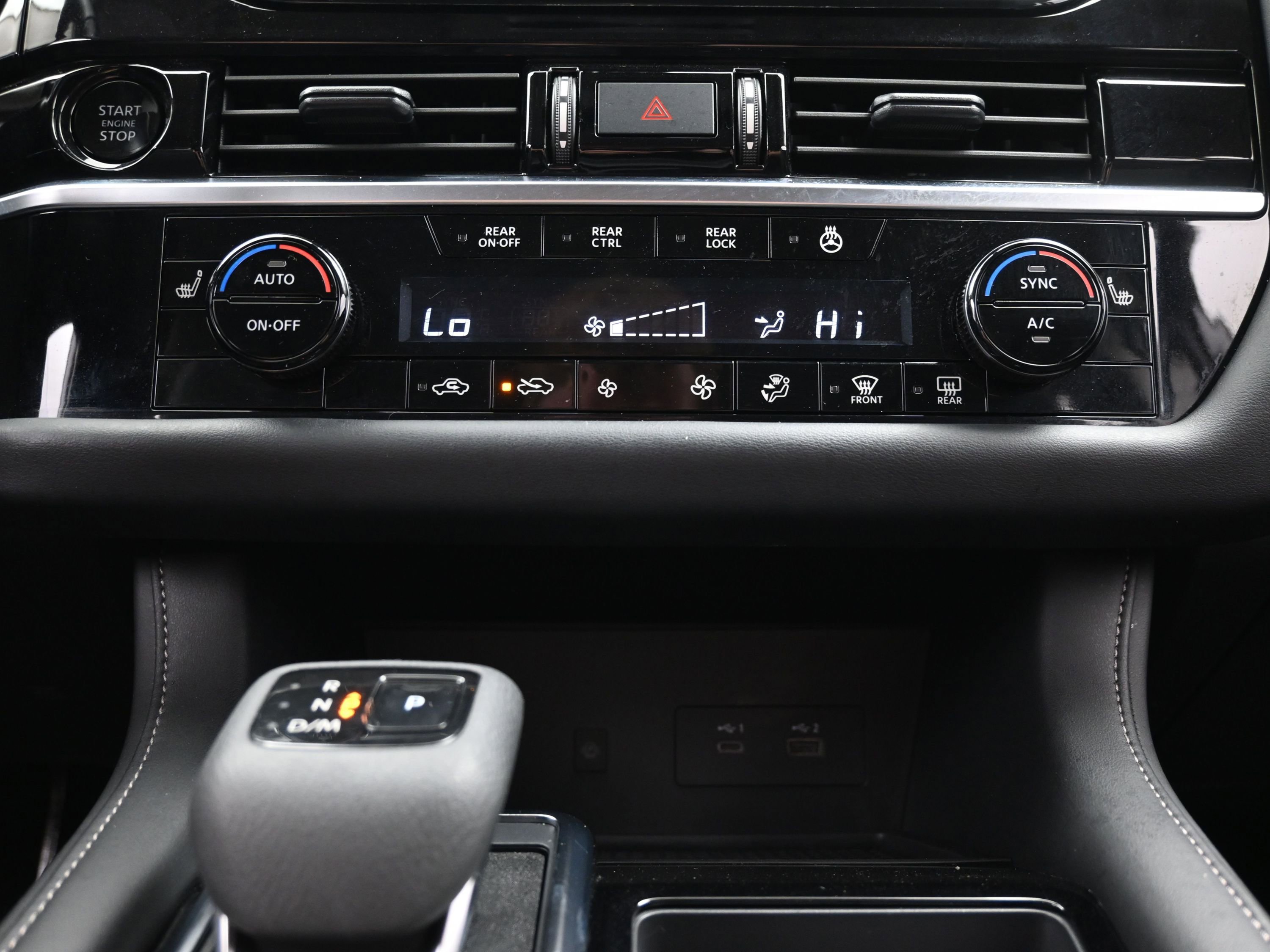 Used 2025 Nissan Pathfinder SL image 38