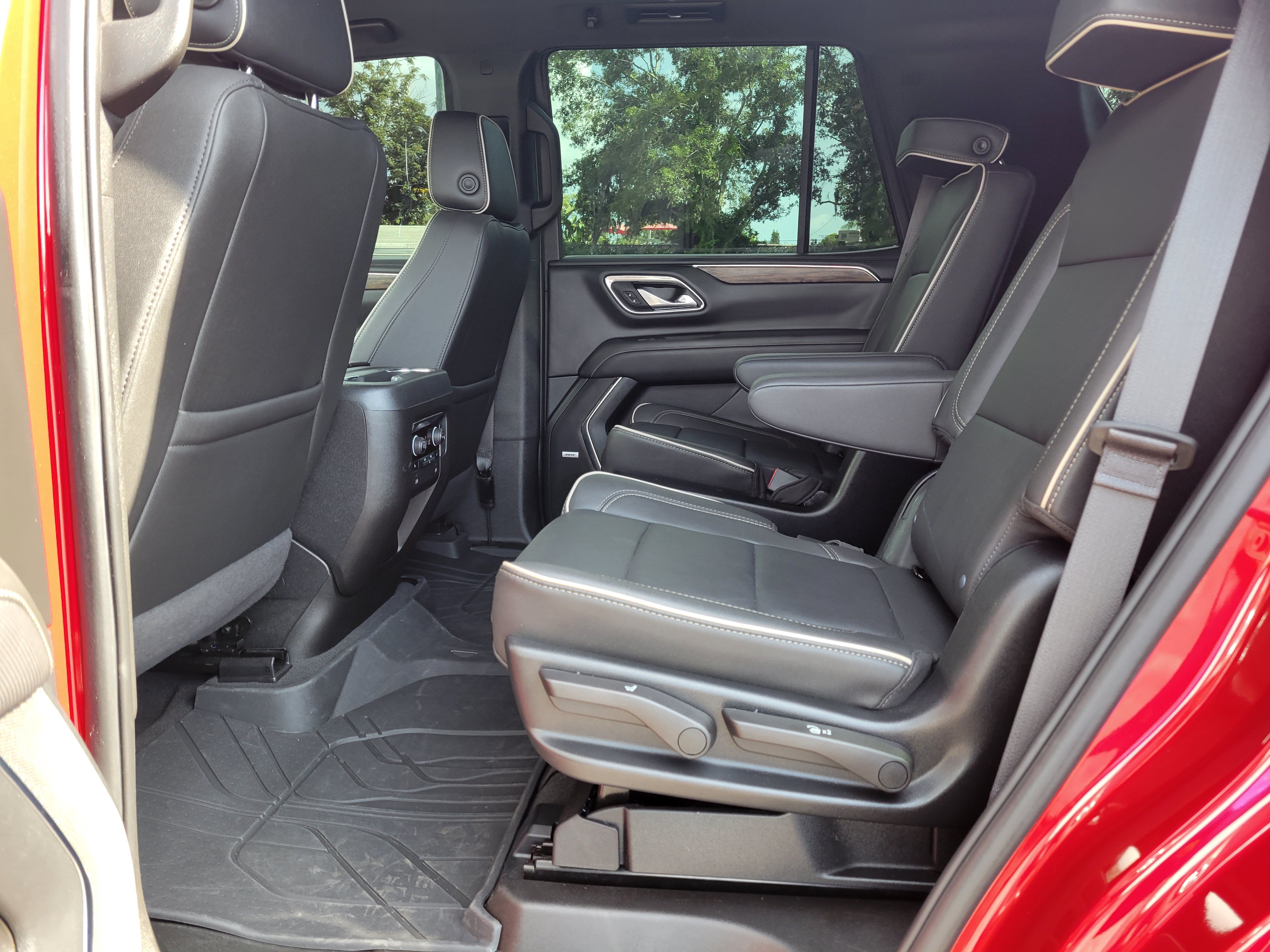 Certified 2024 Chevrolet Tahoe Premier w/ Premium Package 2 RWD image 37